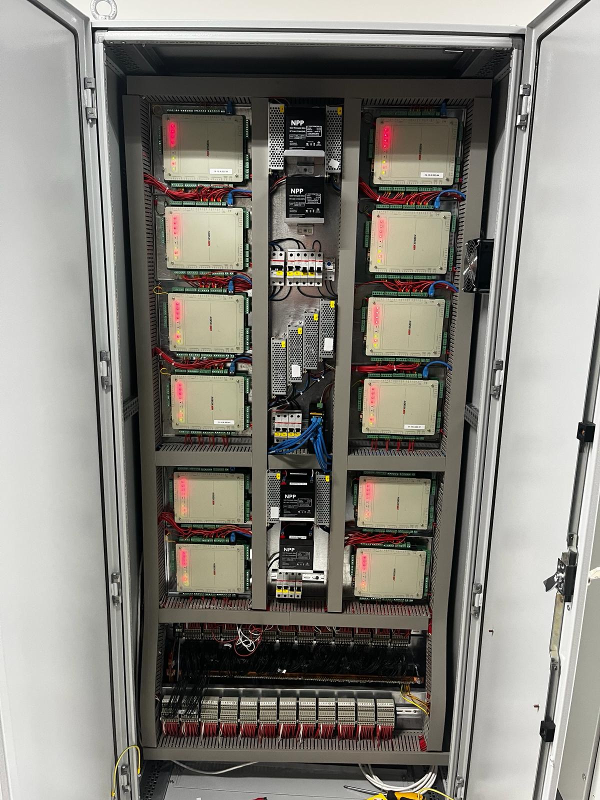 PTT Veri Merkezi kartlı geçiş sistemi panosu
